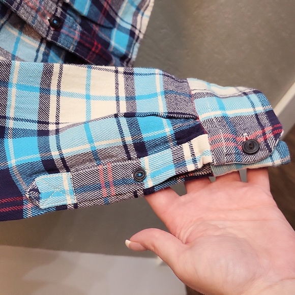 American Eagle Plaid Heritage Flannel - Picture 5 of 9